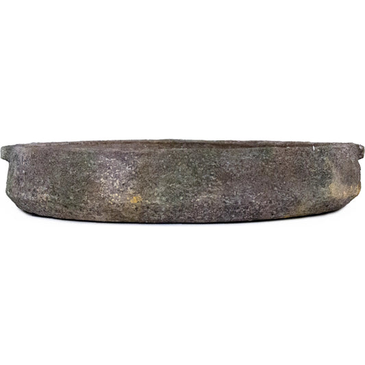 Distressed Platter by Zentique in distressed grey. Made from stoneware in a unique style.