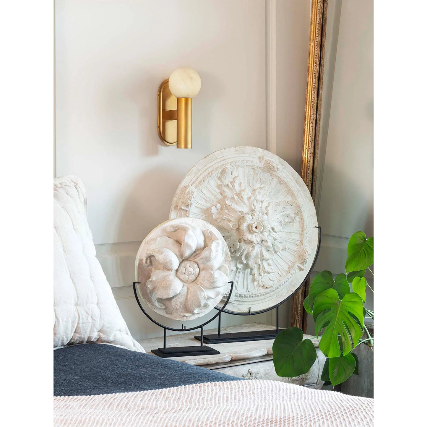 001 SI-2262685 | Lifestyle | Dion Sconce by Regina Andrew. Made from steel in a modern style.