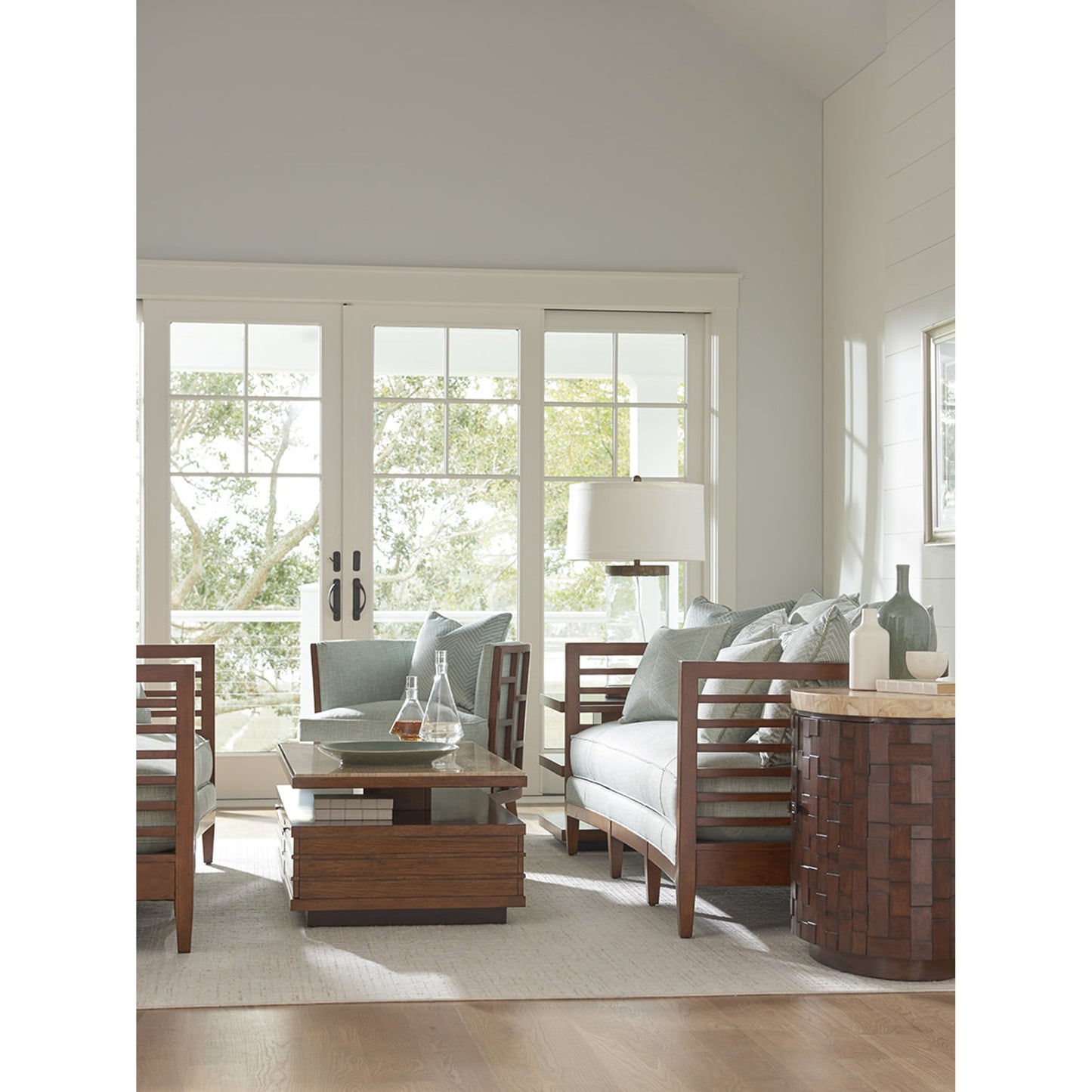 007 SR-836444 | Lifestyle | Solstice Cocktail Table by Tommy Bahama Home. Made from unique in a coastal style.