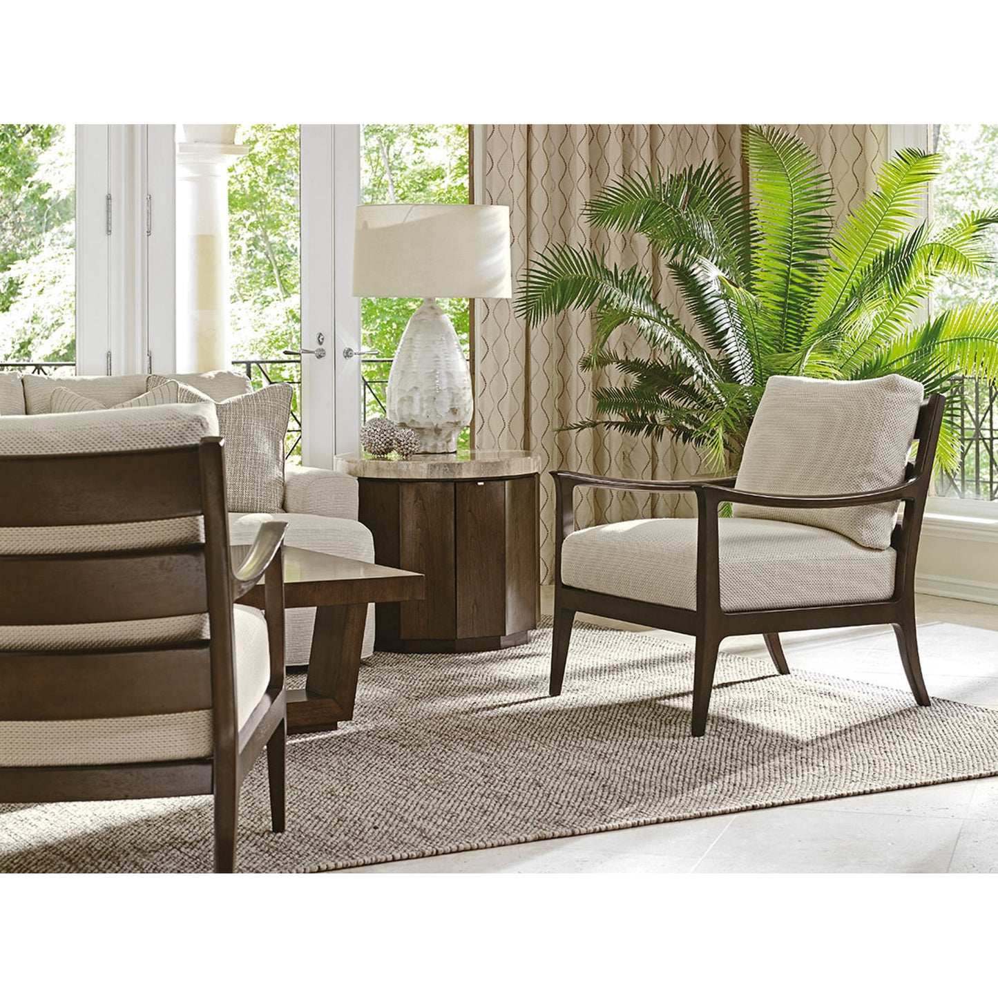 004 SR-835383 | Lifestyle | Glendora Drum Table by Lexington. Made from unique in a modern style.