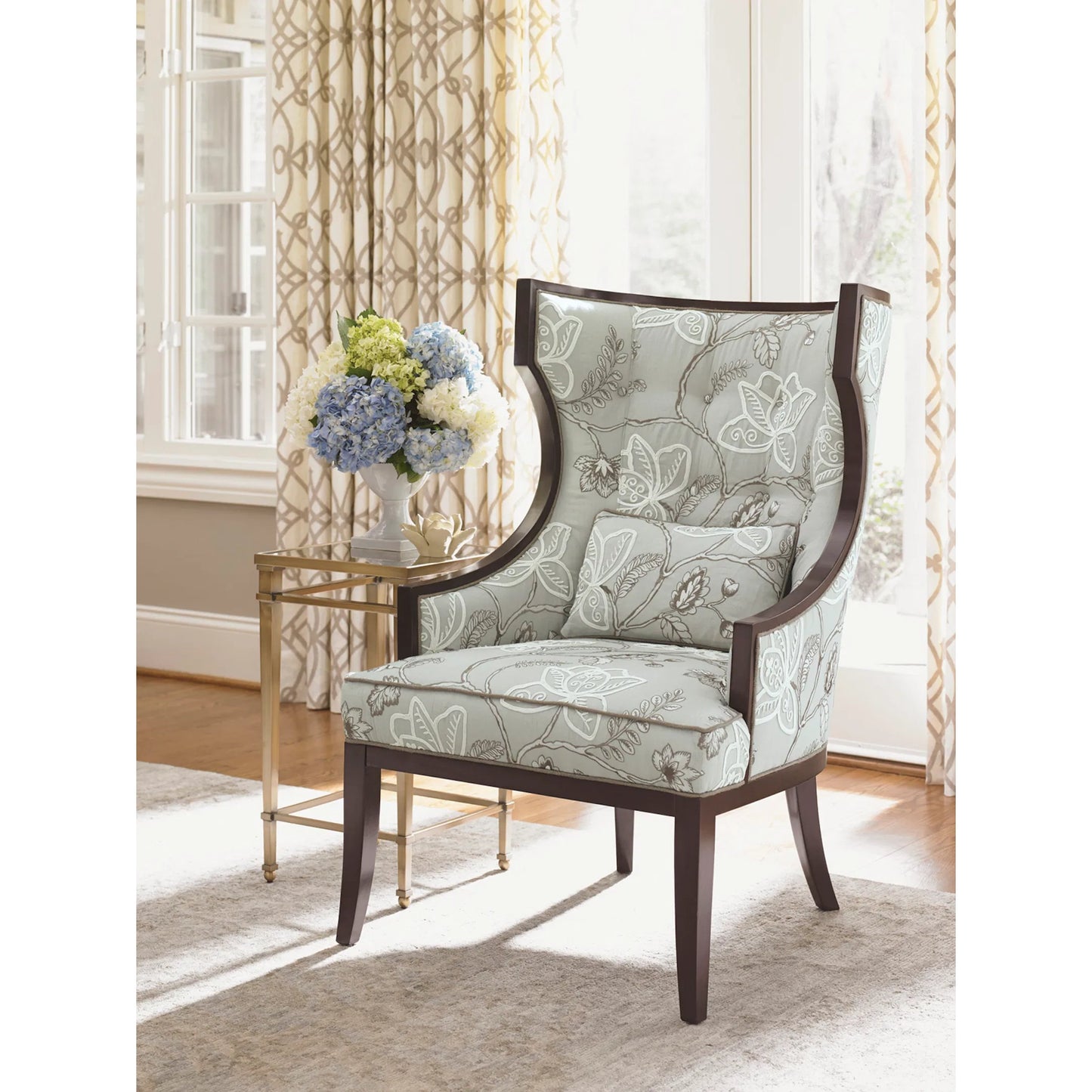 004 SI-2242501 | Lifestyle | Coville Accent Table by Lexington in brentwood. Made from metal, brass in a unique style.