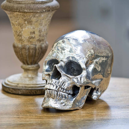 Metal Skull by Regina Andrew in bronze and bronze. Made from aluminum in a modern style.
