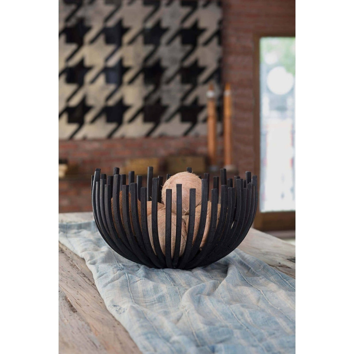 003 S-287355 | Lifestyle | Webbed Bowl Circle by Regina Andrew in ebony and blackened iron. Made from iron in a modern style.