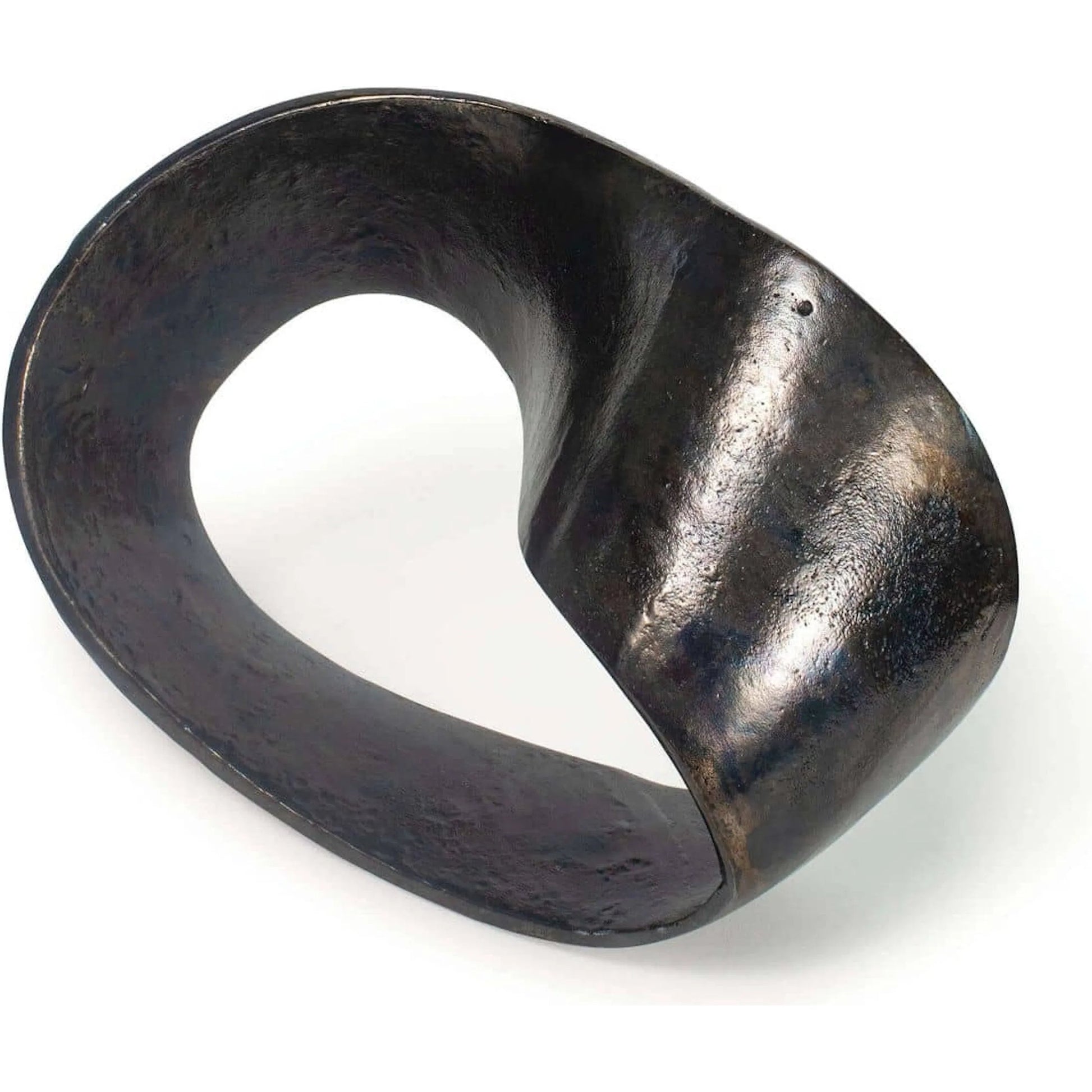 Dex Object by Regina Andrew. Made from aluminum in a modern style.