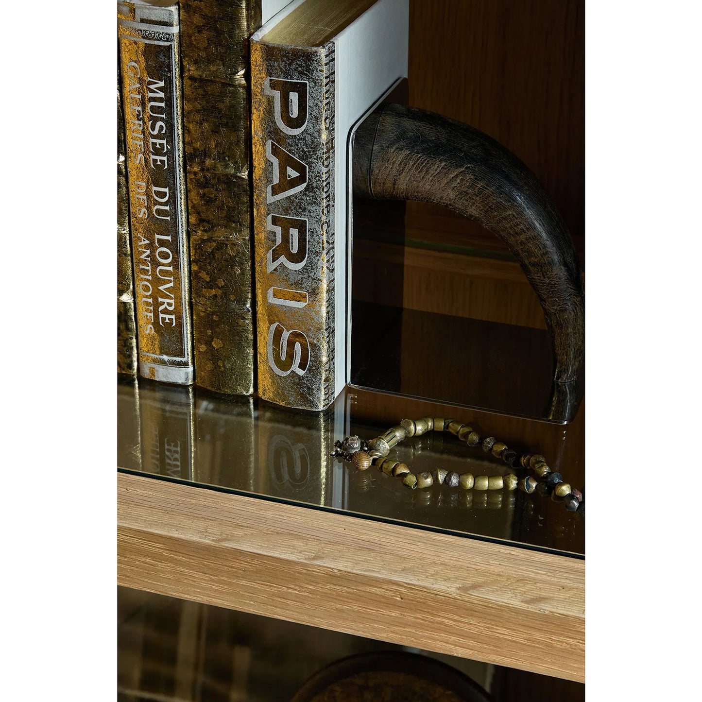 001 SI-2629018 | Lifestyle | Lisbon Horn Bookend Set by Regina Andrew in brown and natural. Made from horn in a unique style.