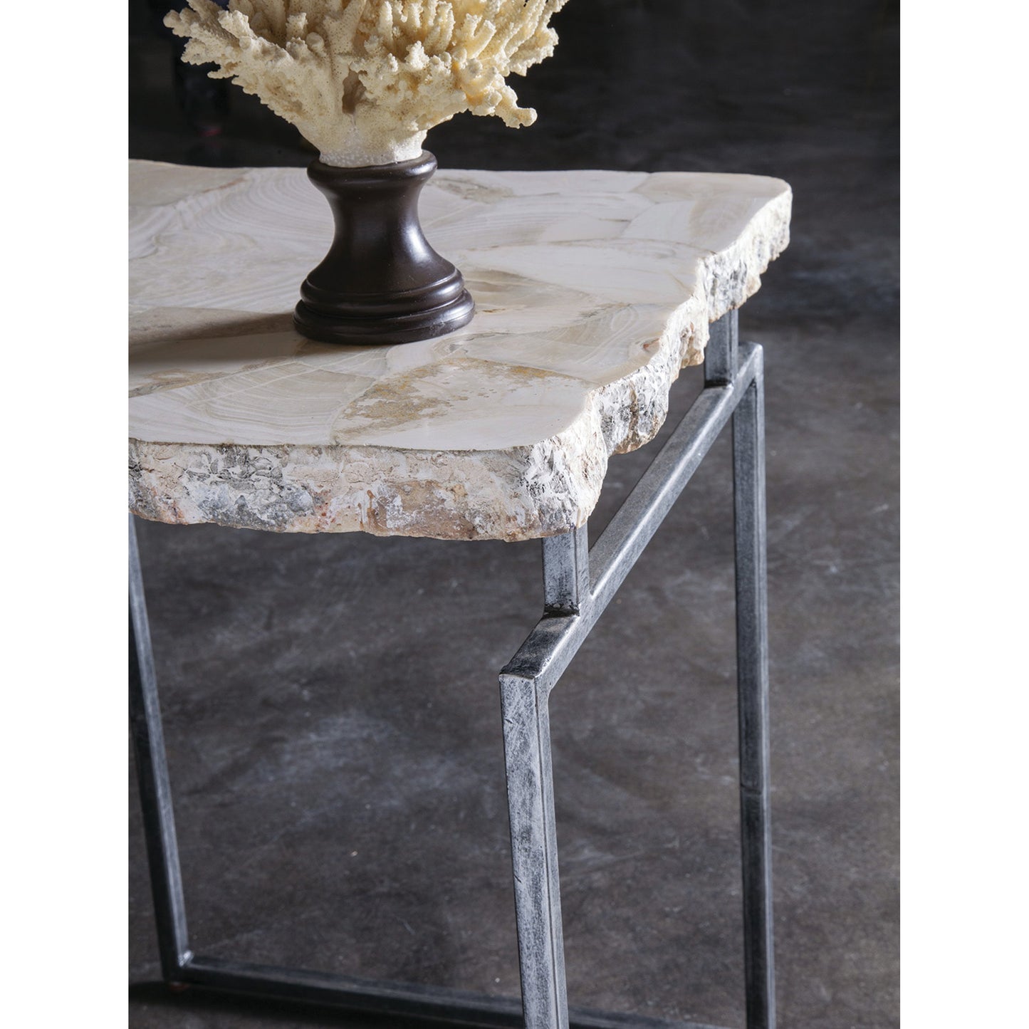 003 SR-834337 | Lifestyle | Gardner Spot Table by Artistica Home. Made from unique in a modern style.