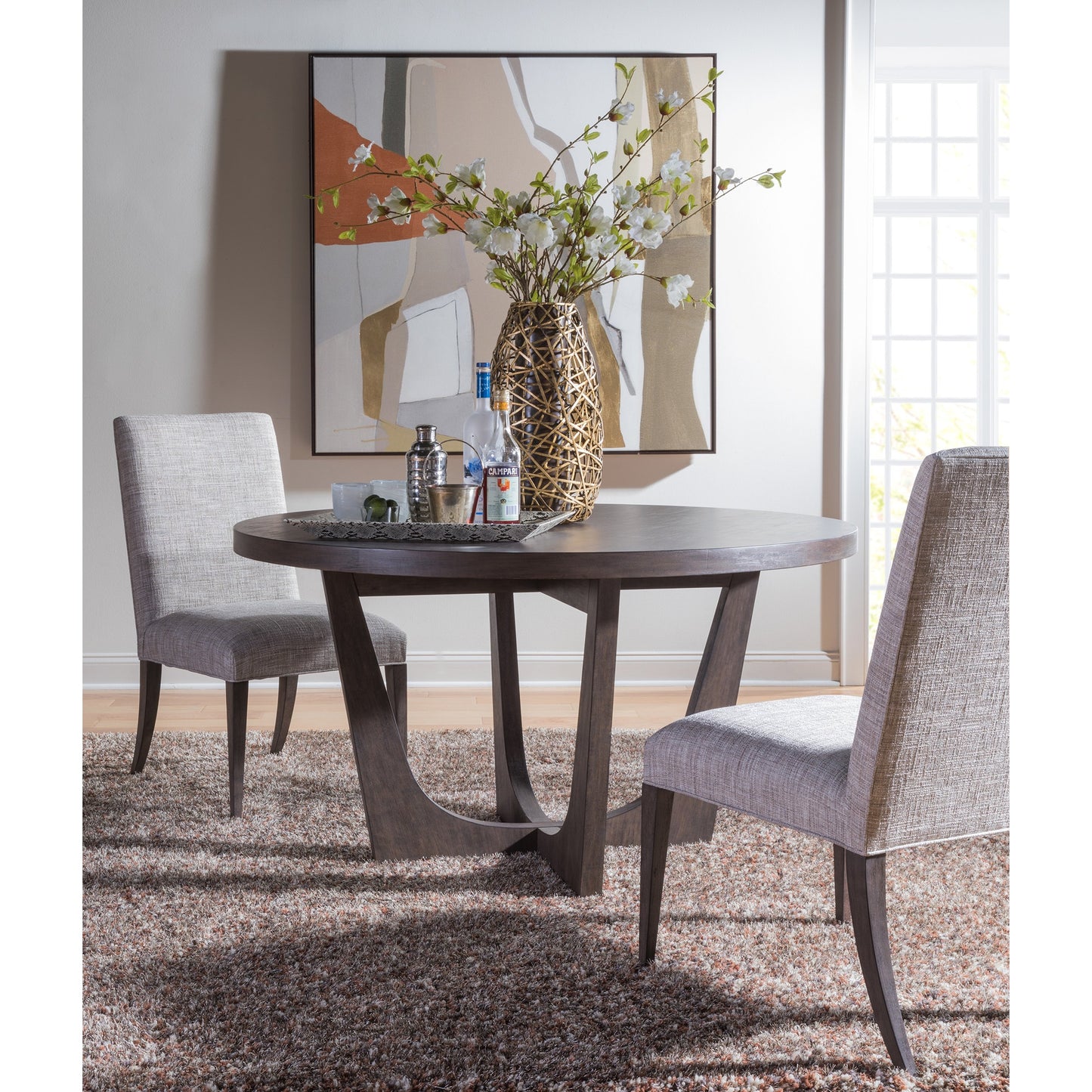 008 SI-1770448 | Lifestyle | Brio Round Dining Table by Artistica Home. Made from unique in a modern style.