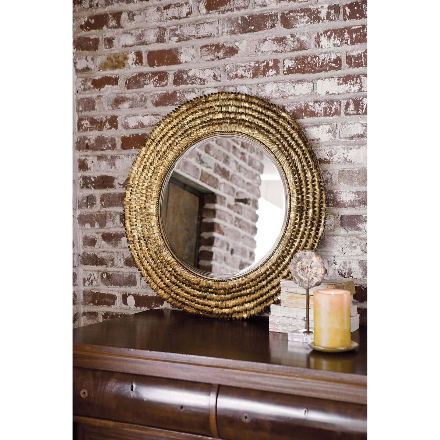 003 S-287166 | Lifestyle | Petal Mirror by Regina Andrew in gold and gold leaf. Made from steel in a coastal style.