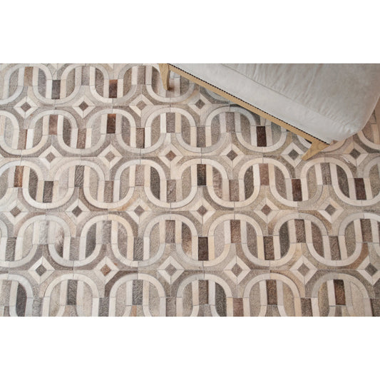 Natural Hide 2140 Rug by Exquisite Rugs in medium gray, ivory. Made from leather hide in a unique style.