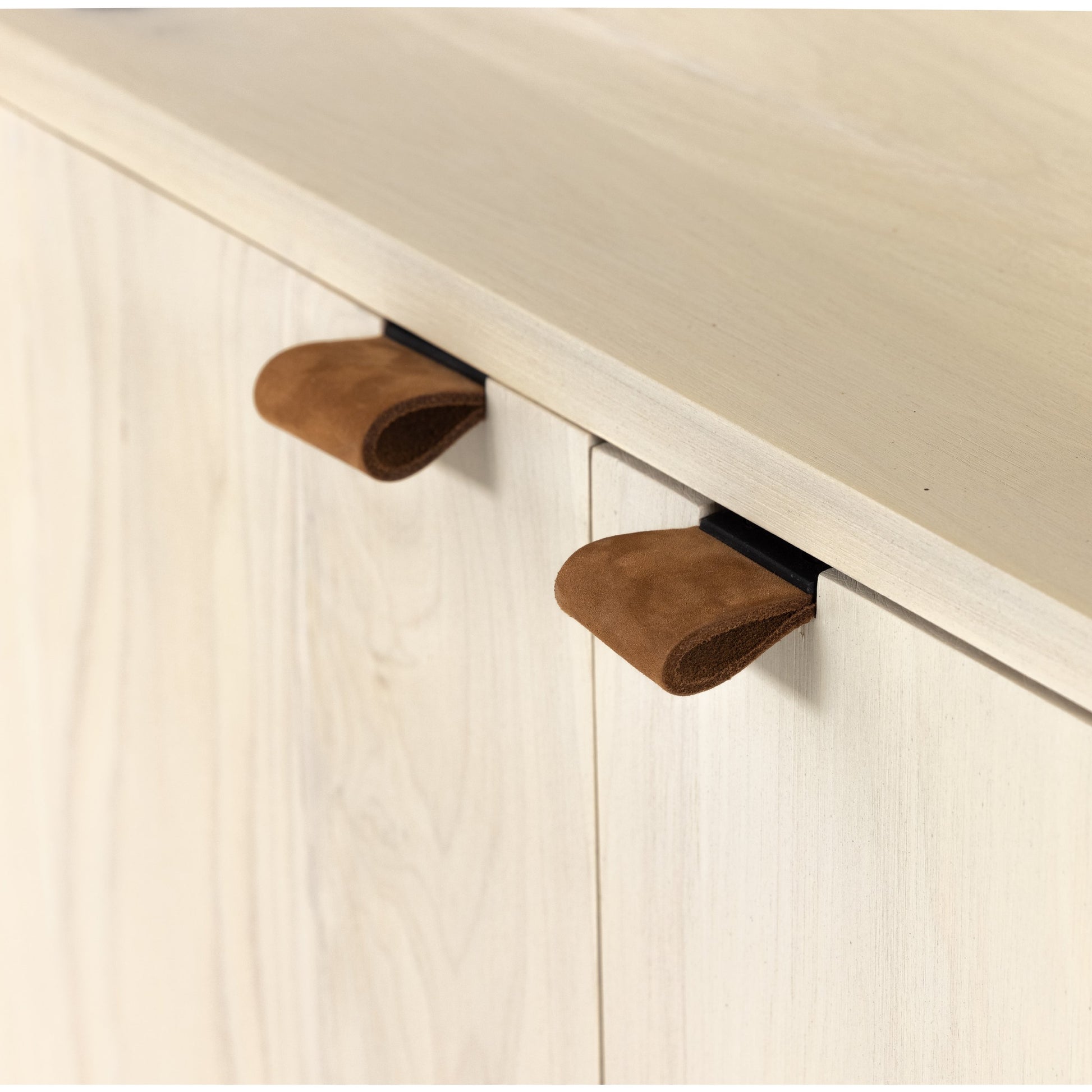 Trey Modular Wide Bookcase by Four Hands. Made from solid poplar, top grain leather, iron in a modern style.