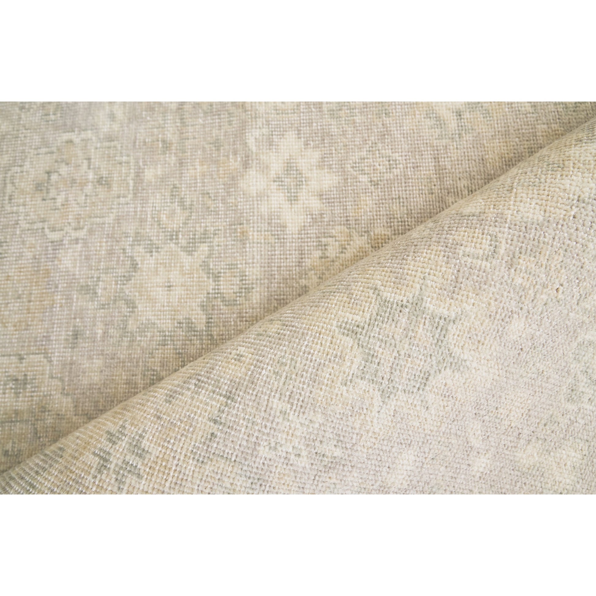 Restoration 2252 Rug by Exquisite Rugs in beige, gold. Made from new zealand wool in a unique style.