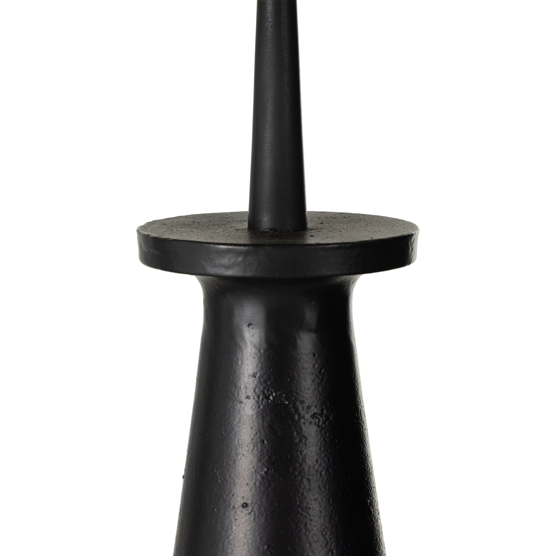 Innes Floor Lamp by Four Hands in matte black. Made from aluminum, 100% cotton in a modern style.