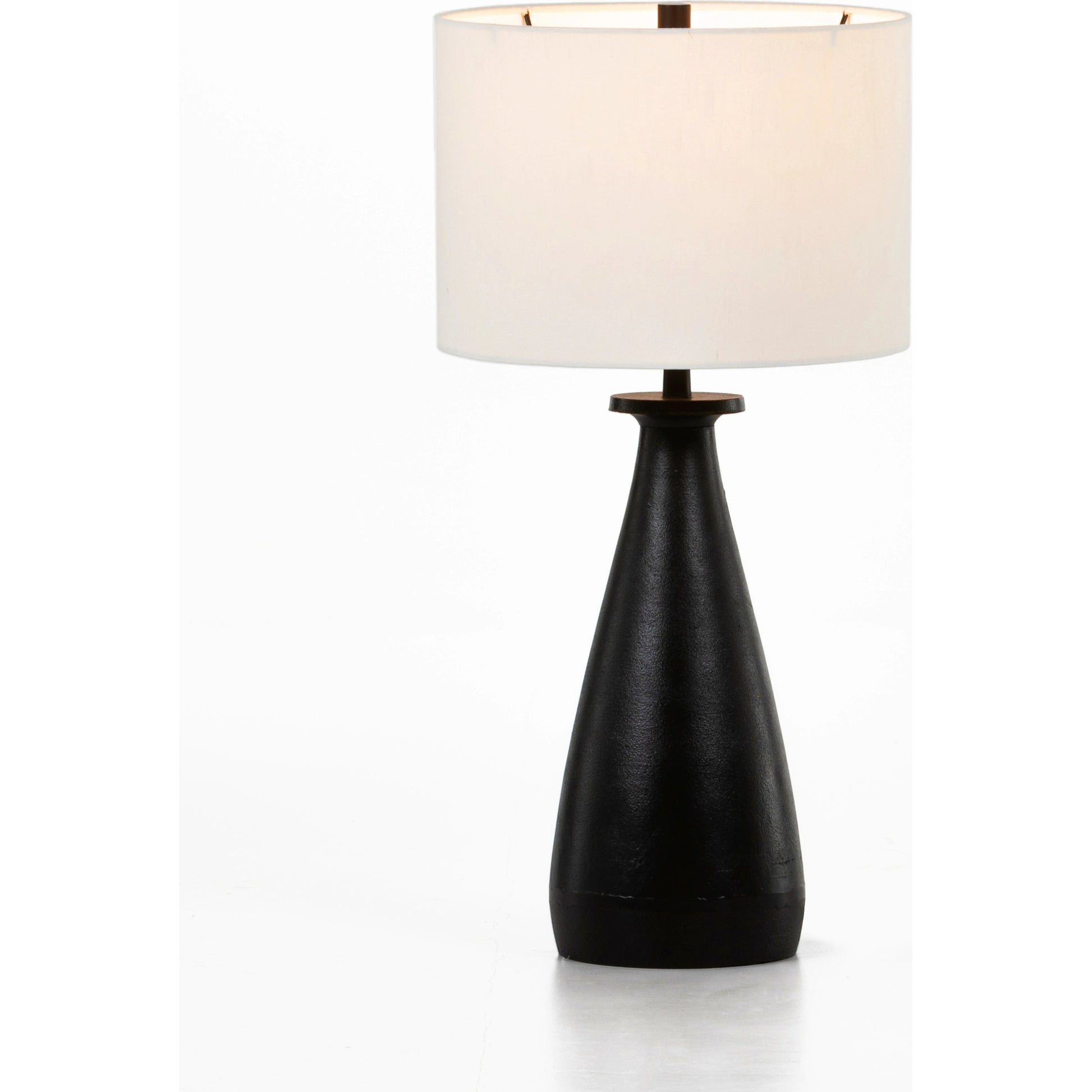 Innes Table Lamp by Four Hands in matte black. Made from aluminum, 60% polyester, 40% viscose (rayon) in a modern style.