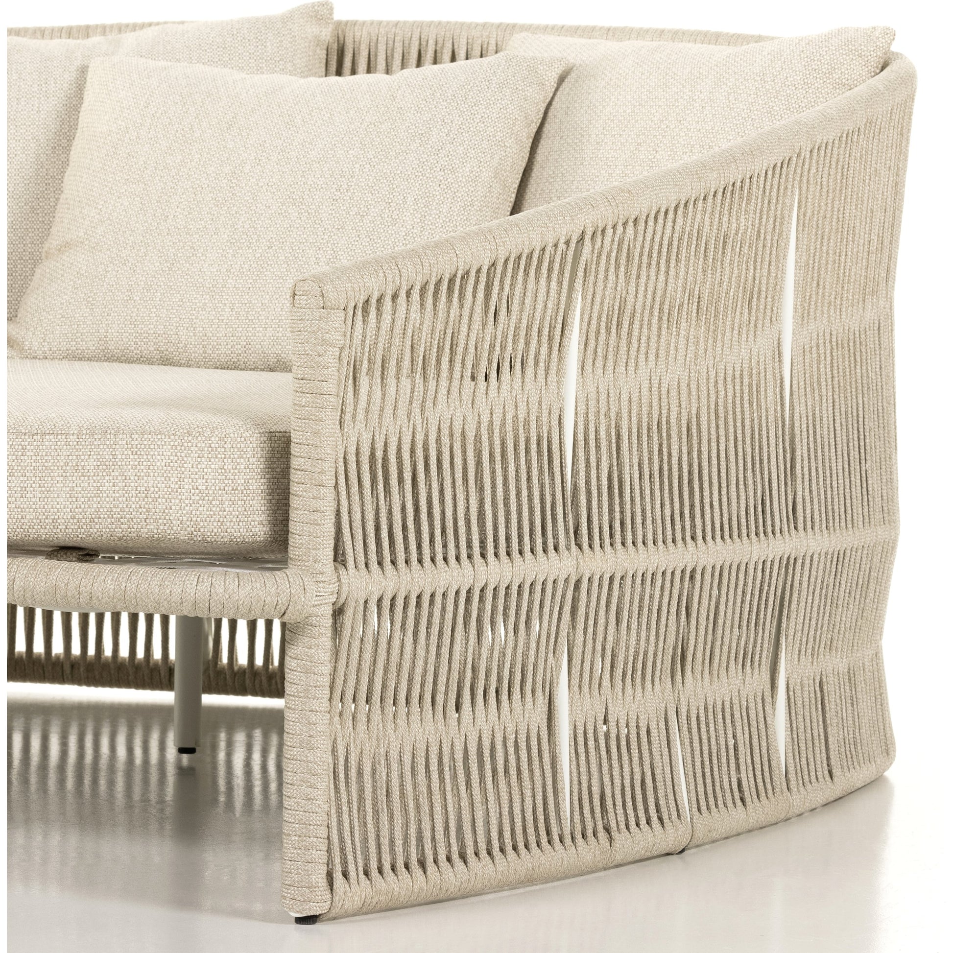 Porto Outdoor Daybed by Four Hands. Made from 100% olefin, aluminum, 100% polypropylene in a coastal style.