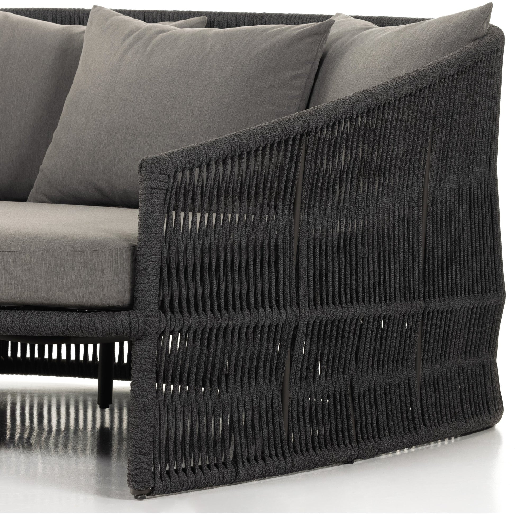 Porto Outdoor Daybed by Four Hands. Made from 100% olefin, aluminum, 100% polypropylene in a coastal style.