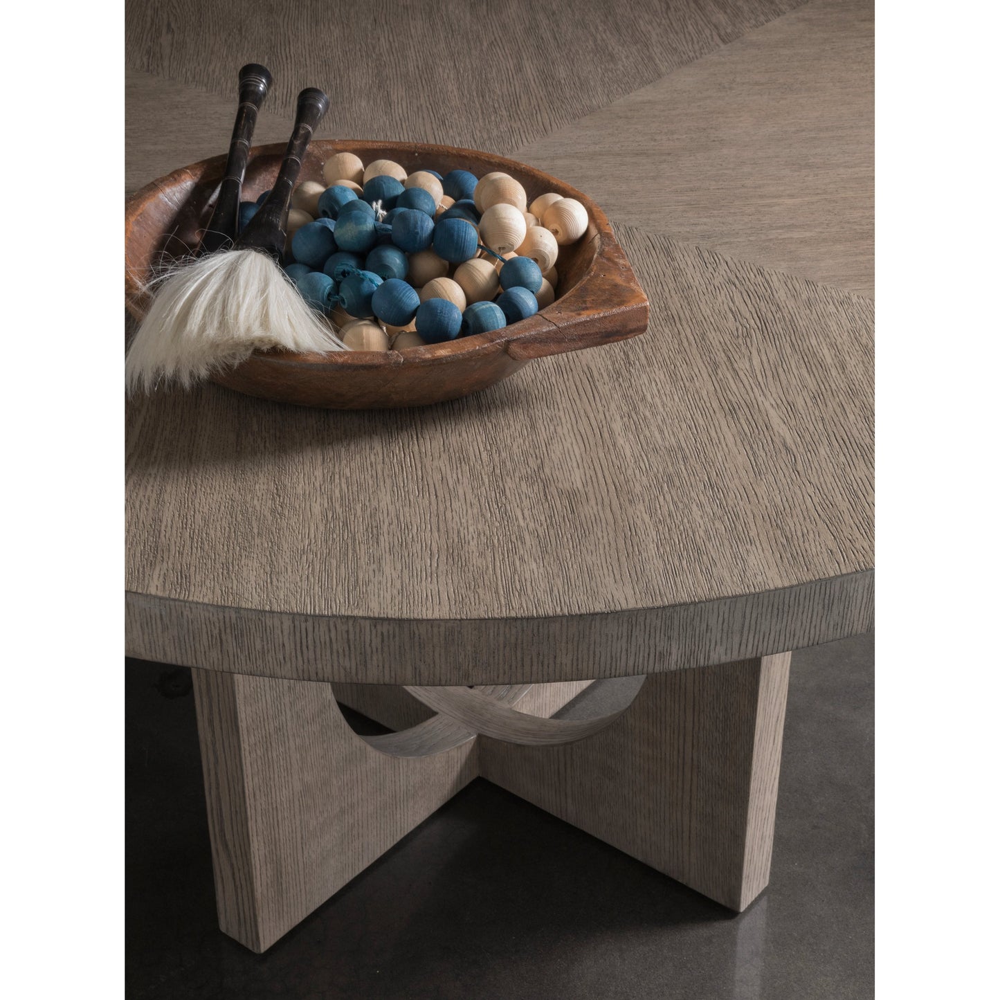 002 SI-1962869 | Lifestyle | Apostrophe Round Dining Table by Artistica Home. Made from unique in a modern style.