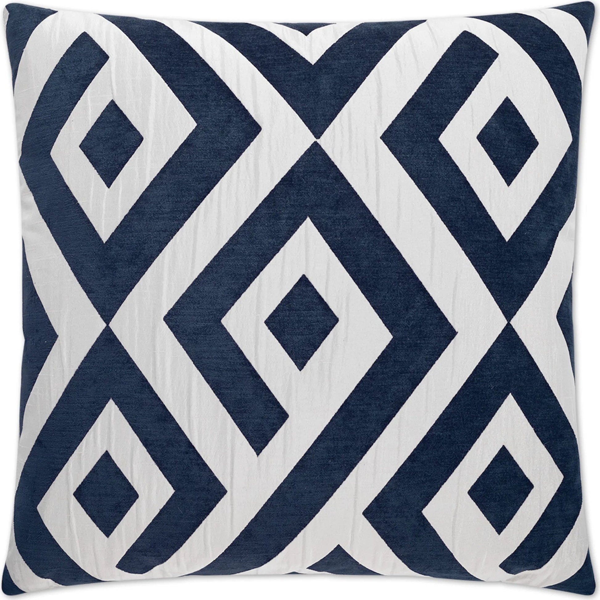 Carat Pillow by DV Kap Home. Made from 60% polyester, 40% viscose in a transitional style.
