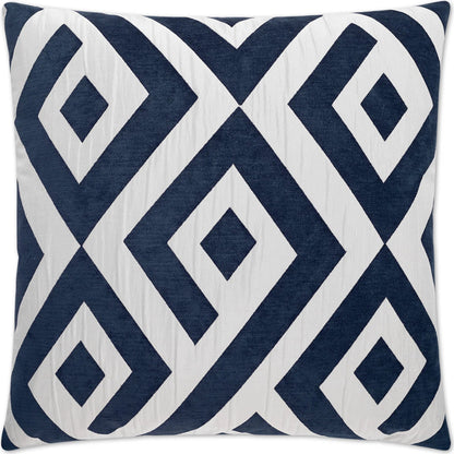 Carat Pillow by DV Kap Home. Made from 60% polyester, 40% viscose in a transitional style.