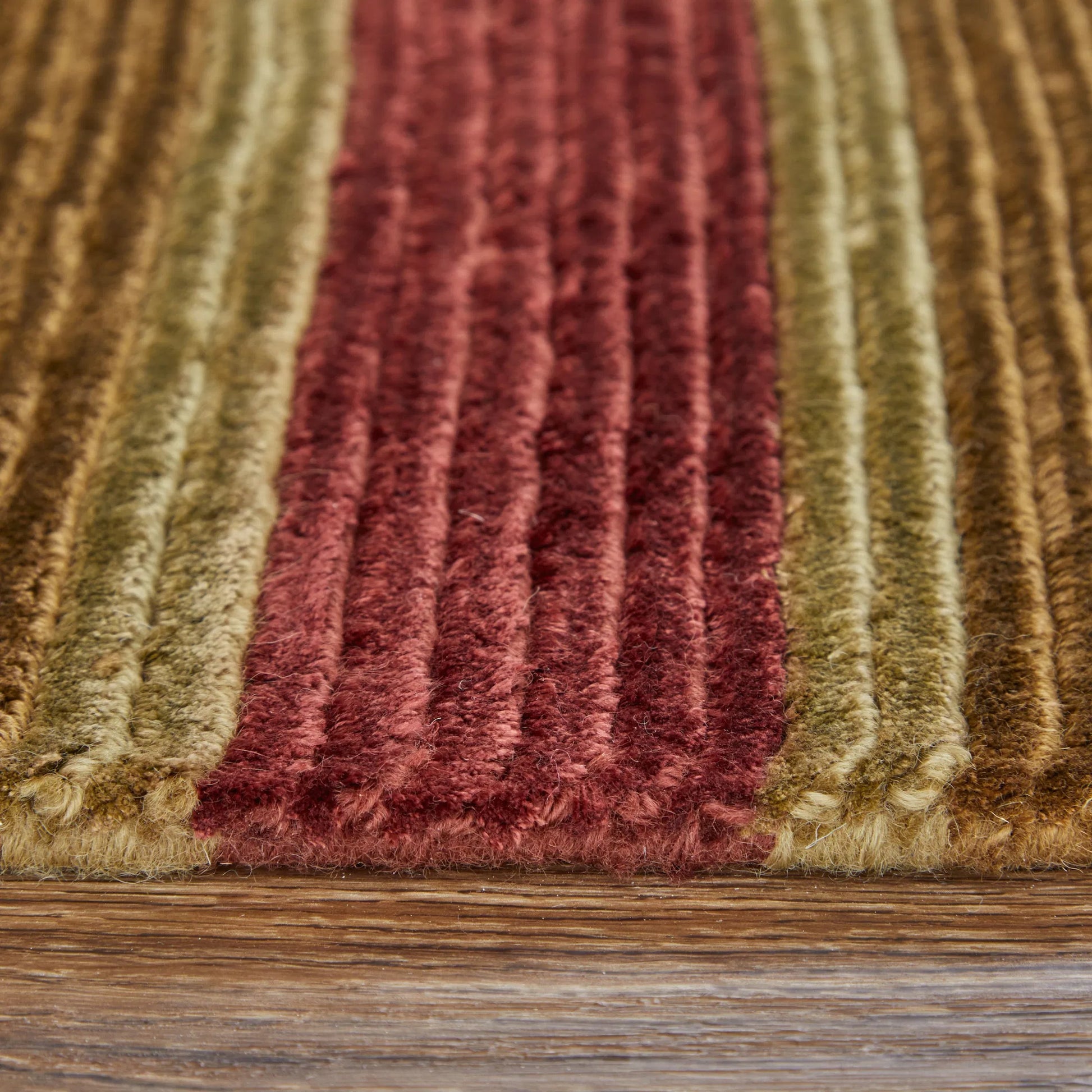Keystone - 7174F by Feizy in red, gold. Made from wool, viscose in a unique style.