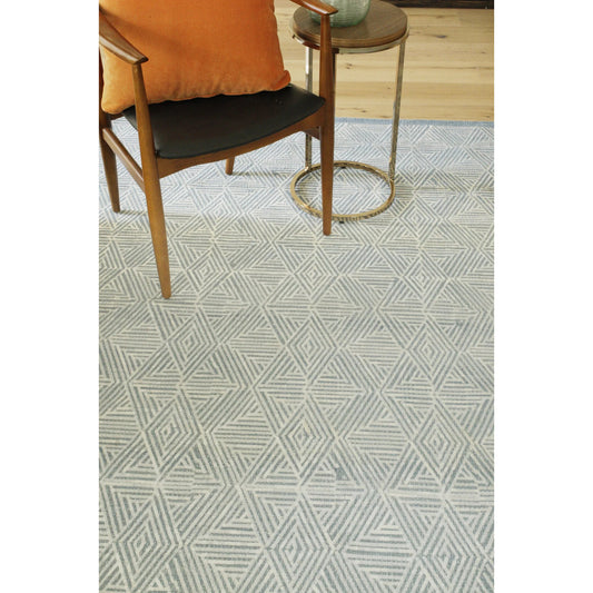 Pavilion 2305 Rug by Exquisite Rugs in denim. Made from new zealand wool, polyester in a unique style.