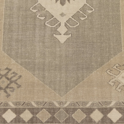 Samsa Rug by Four Hands in taupe. Made from 60% cotton, 40% wool in a unique style.