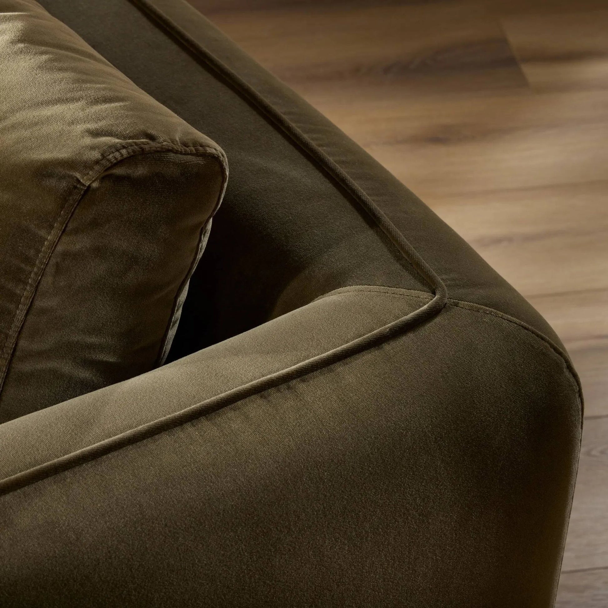 Malakai Swivel Chair by Four Hands in surrey olive. Made from 76.8% cotton, 23.2% polyester, poplar plywood, 100% polyester in a modern style.