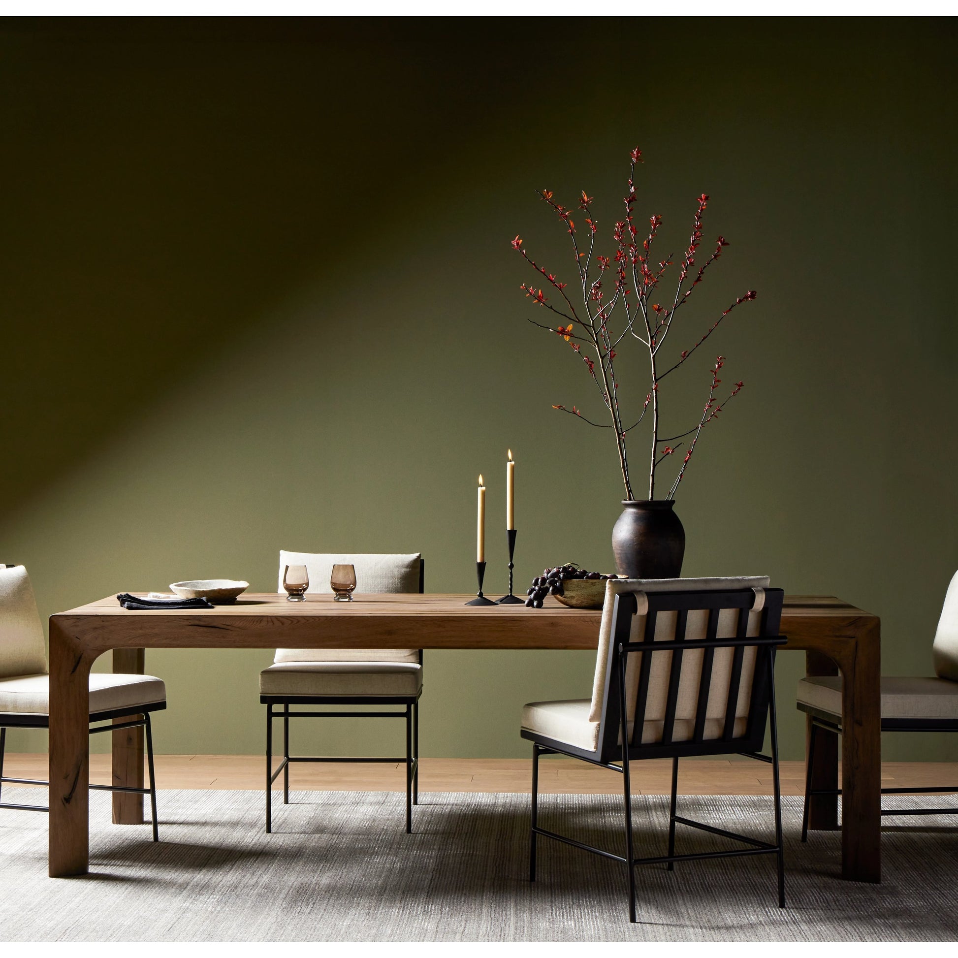 Henry Dining Table by Four Hands in rustic grey. Made from thick oak veneer, solid reclaimed oak, engineered hardwood in a modern style.