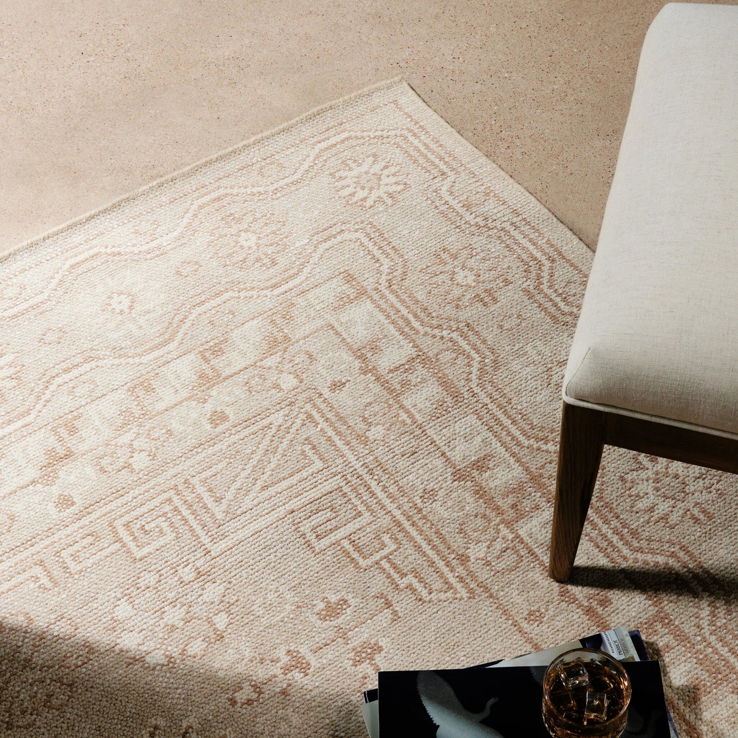 012 SI-2534899,SI-2534902 | Lifestyle | Cortona Hand Knotted Rug by Four Hands. Made from 60% wool, 40% cotton in a unique style.