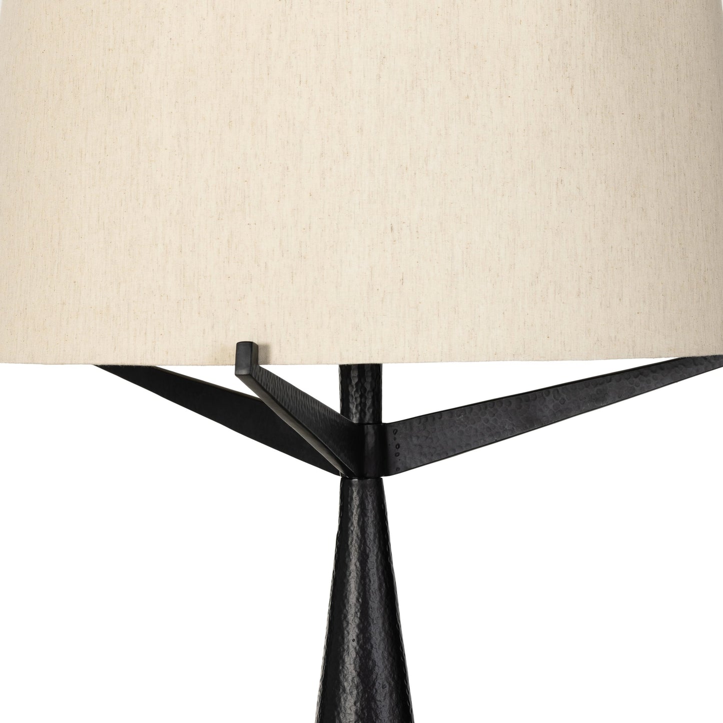 002 SI-1977928 | Closeup | Ziggy Floor Lamp by Four Hands in hammered black. Made from aluminum, 100% cotton, thermoplastic in a modern style.
