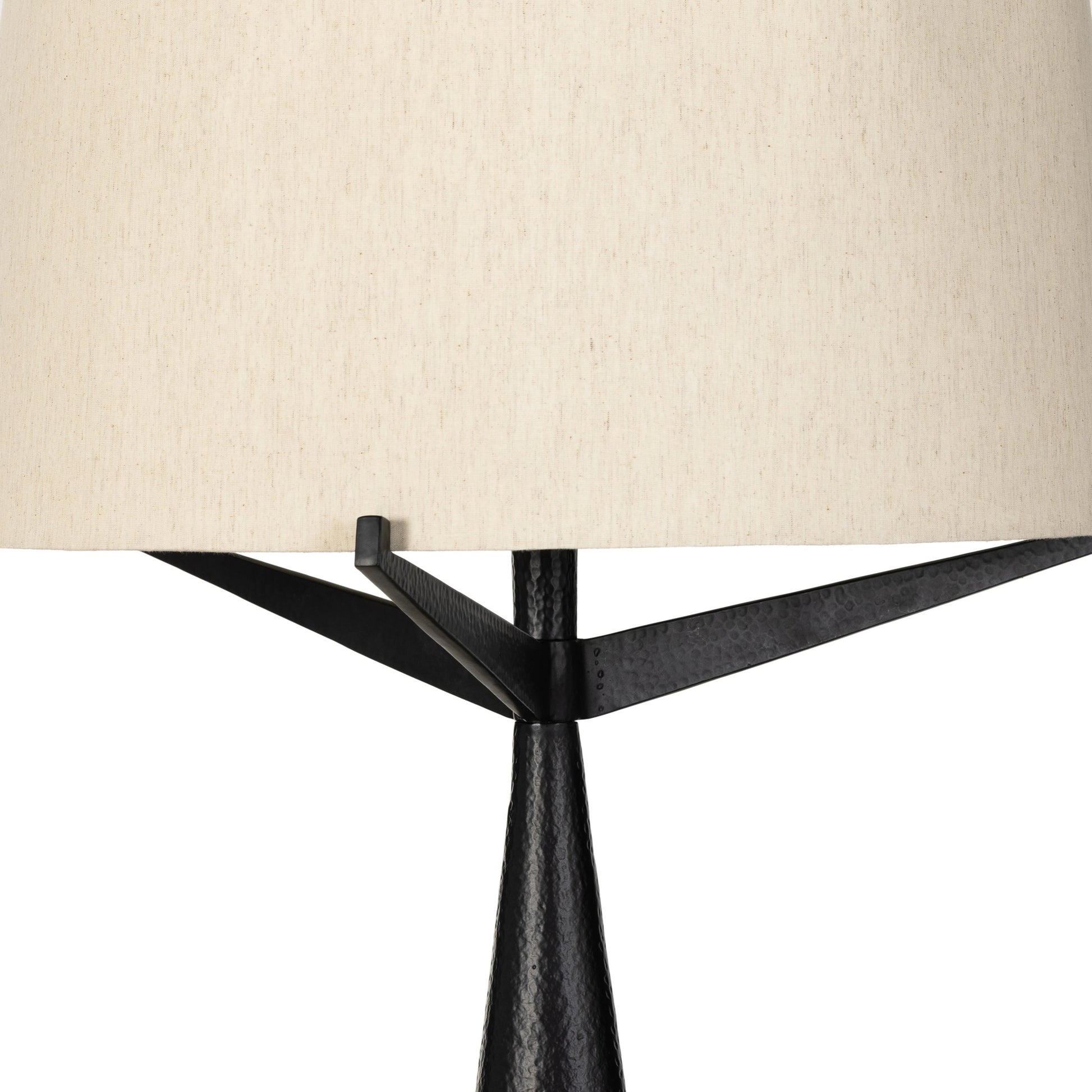 Ziggy Floor Lamp by Four Hands in hammered black. Made from aluminum, 100% cotton, thermoplastic in a modern style.