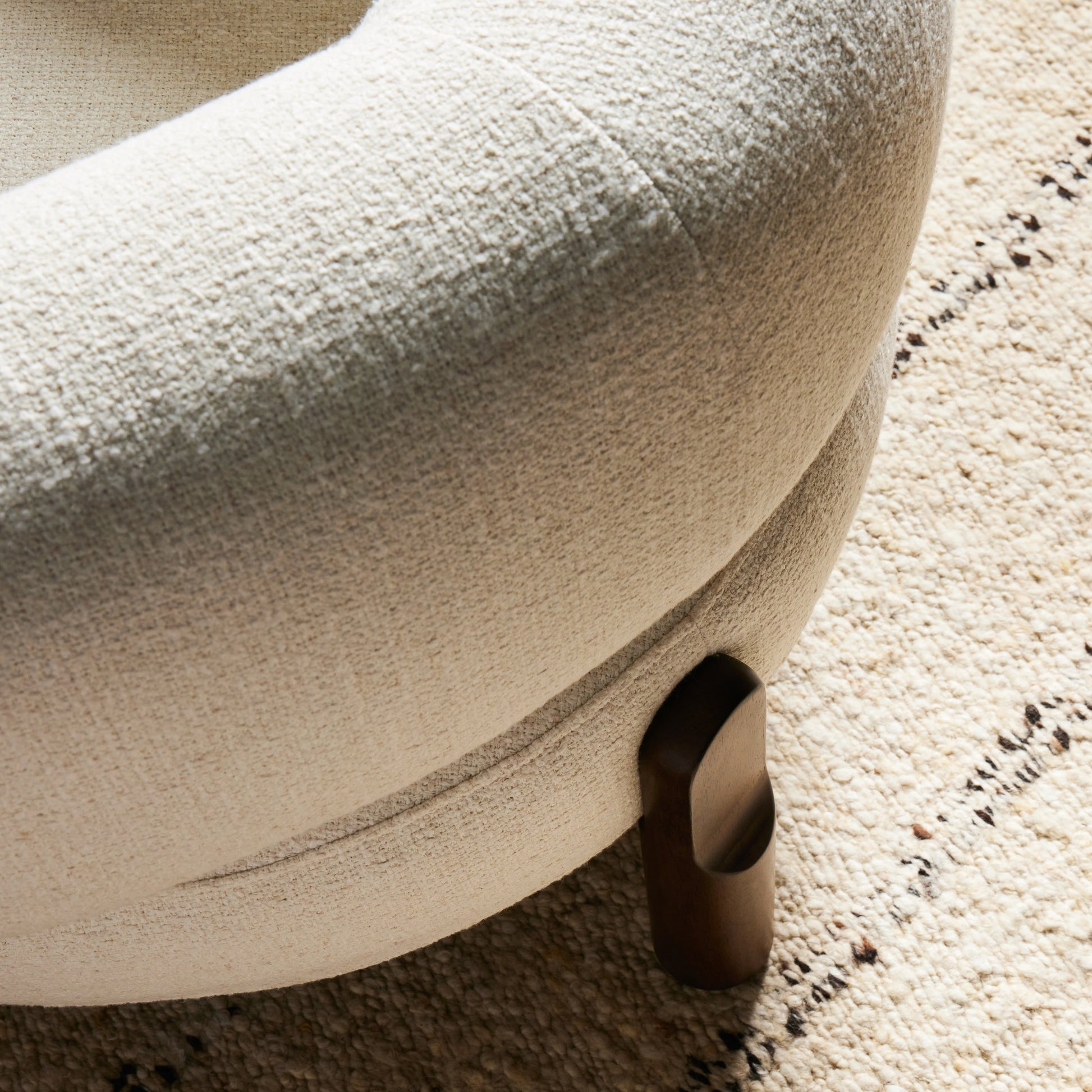 Kingston Chair by Four Hands in omari natural and terra brown parawood. Made from 79% polyester, 16% viscose (rayon), 5% flax, linen, solid parawood, 90% polyurethane foam, 10% fiber in a modern style.