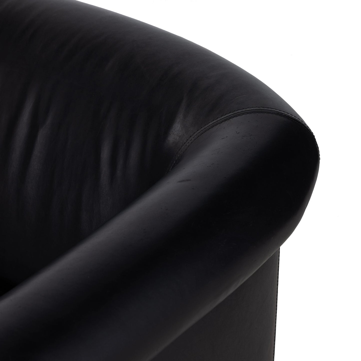 010 SI-1977210 | Additional Silo | Colby Swivel Chair by Four Hands in vintage ash veneer, heirloom black, vintage ash. Made from top grain leather, ash veneer, solid ash in a modern style.