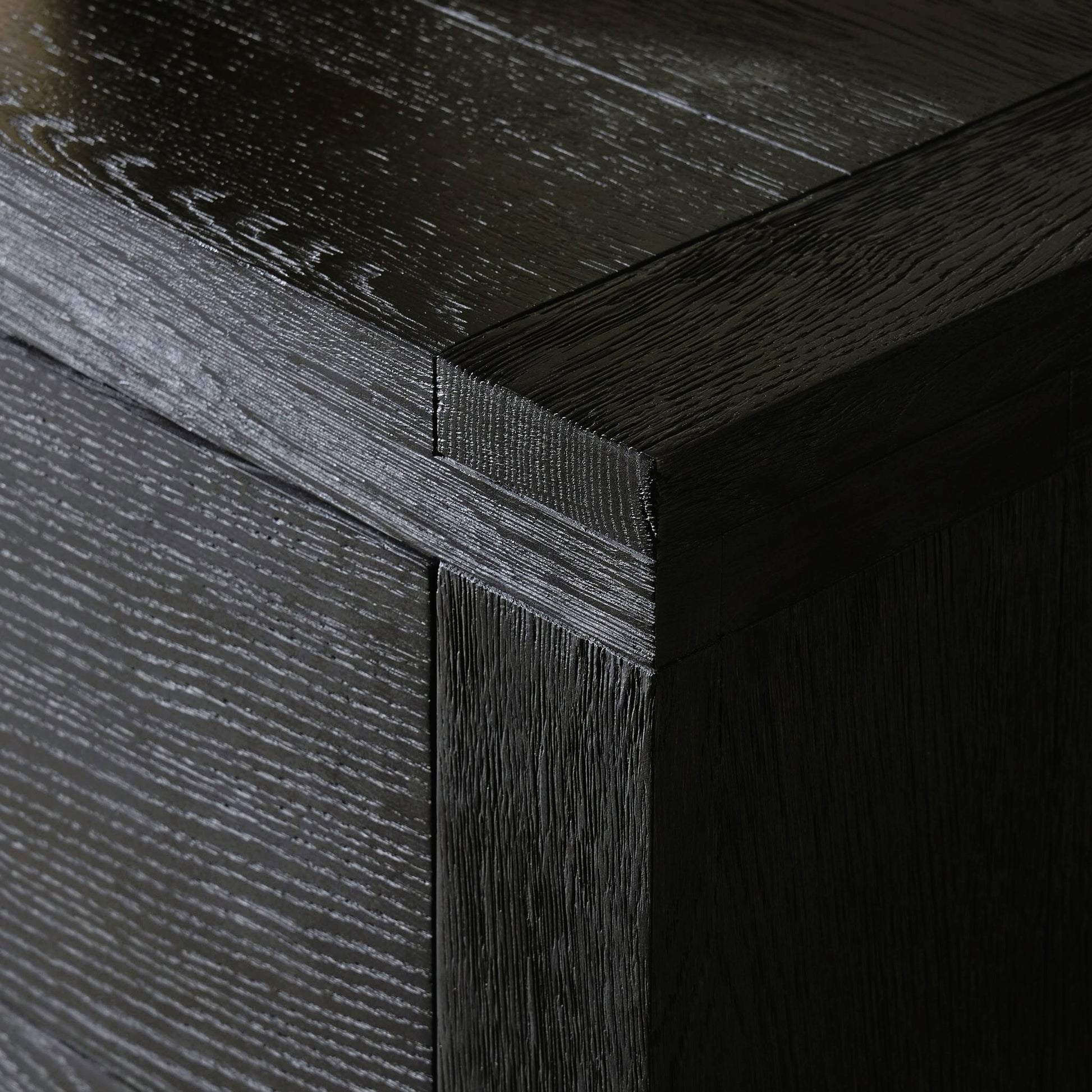 Warby 6 Drawer Dresser by Four Hands in worn oak veneer and worn oak veneer. Made from oak veneer, solid oak in a modern style.