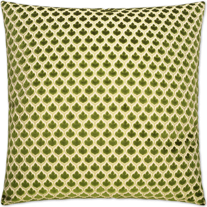 Posh by DV Kap Home. Made from 60% polyester, 40% acrylic in a transitional style.