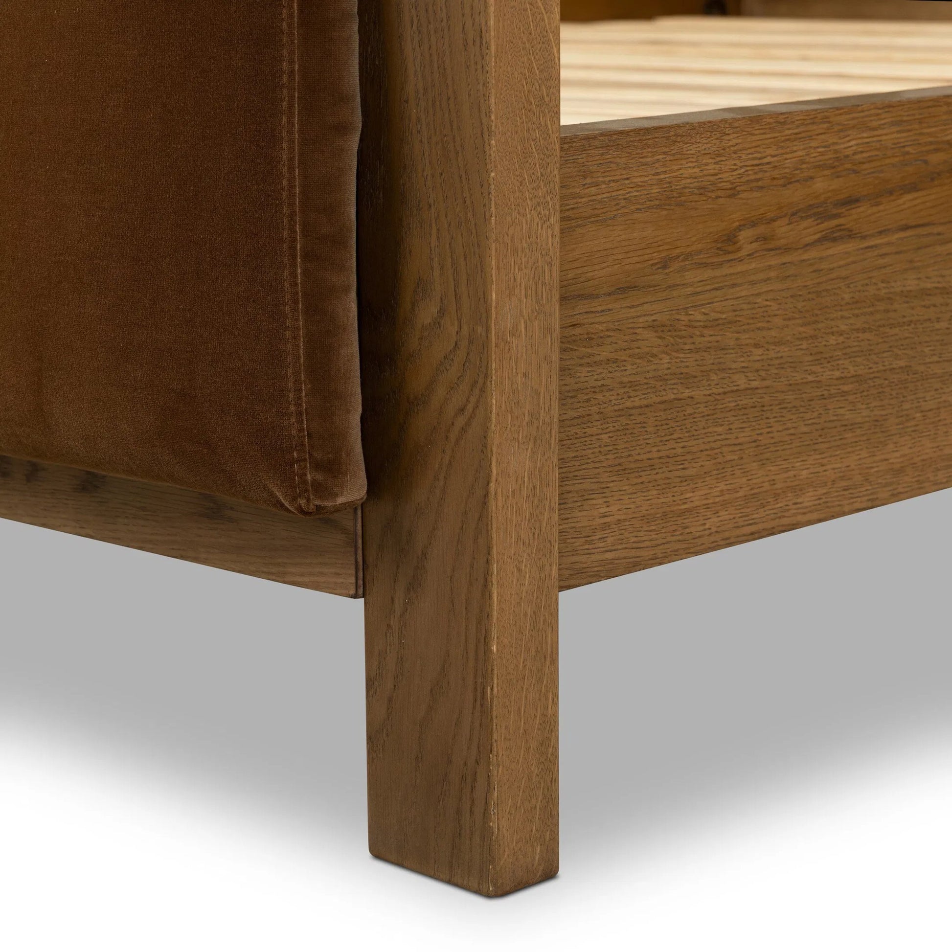 Willem Bed by Four Hands in omari natural, saddle tan oak, saddle tan oak veneer. Made from 79% polyester, 16% viscose (rayon), 5% flax/linen, solid oak, oak veneer in a modern style.