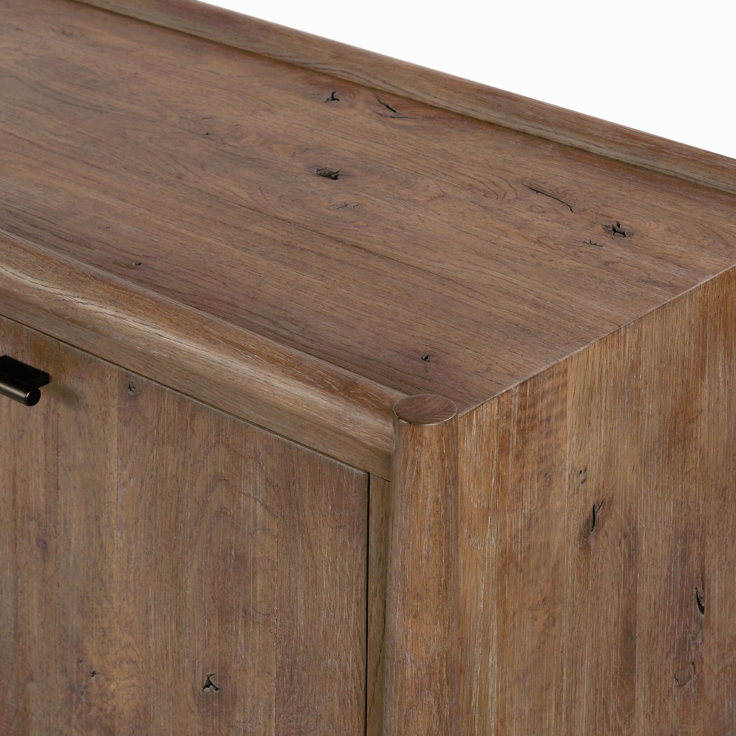 022 SI-2001369 | Closeup | Glenview 6 Door Sideboard by Four Hands in weathered oak veneer. Made from solid oak, thick oak veneer in a modern style.