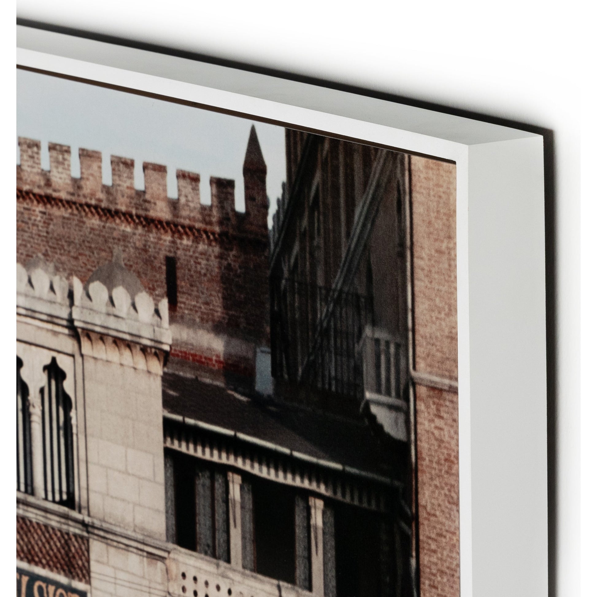 Westin Excelsior by Slim Aarons by Four Hands. Made from white maple, gloss white chromaluxe in a coastal style.