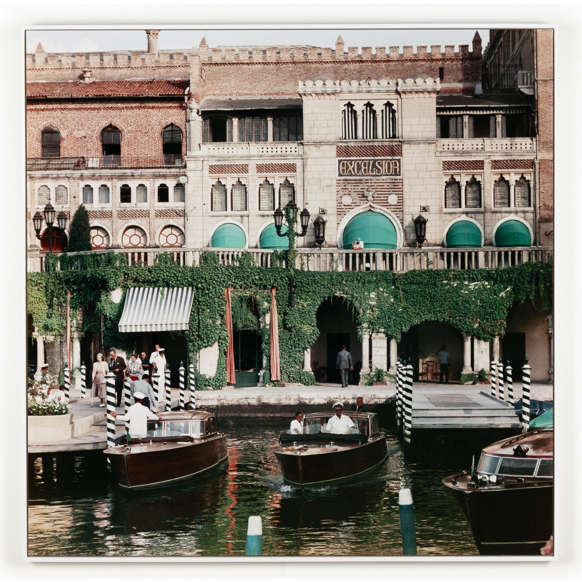Westin Excelsior by Slim Aarons by Four Hands. Made from white maple, gloss white chromaluxe in a coastal style.