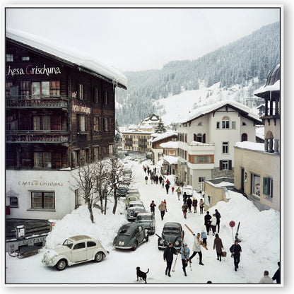 Klosters by Slim Aarons by Four Hands. Made from white maple, gloss white chromaluxe in a modern style.