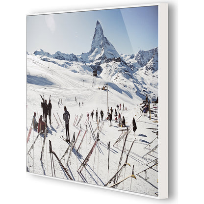 Zermatt Skiing by Slim Aarons by Four Hands. Made from white maple, gloss white chromaluxe in a modern style.