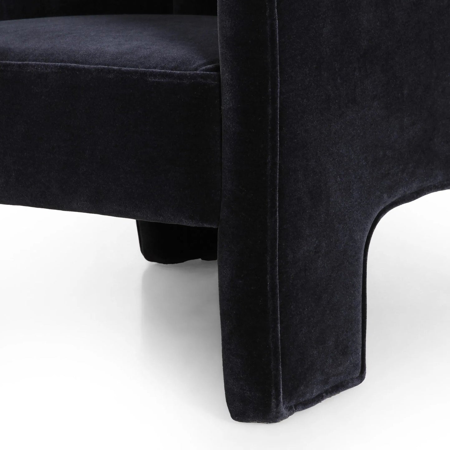 029 SI-2535375 | Closeup | Sully Chair by Four Hands. Made from unique in a modern style.