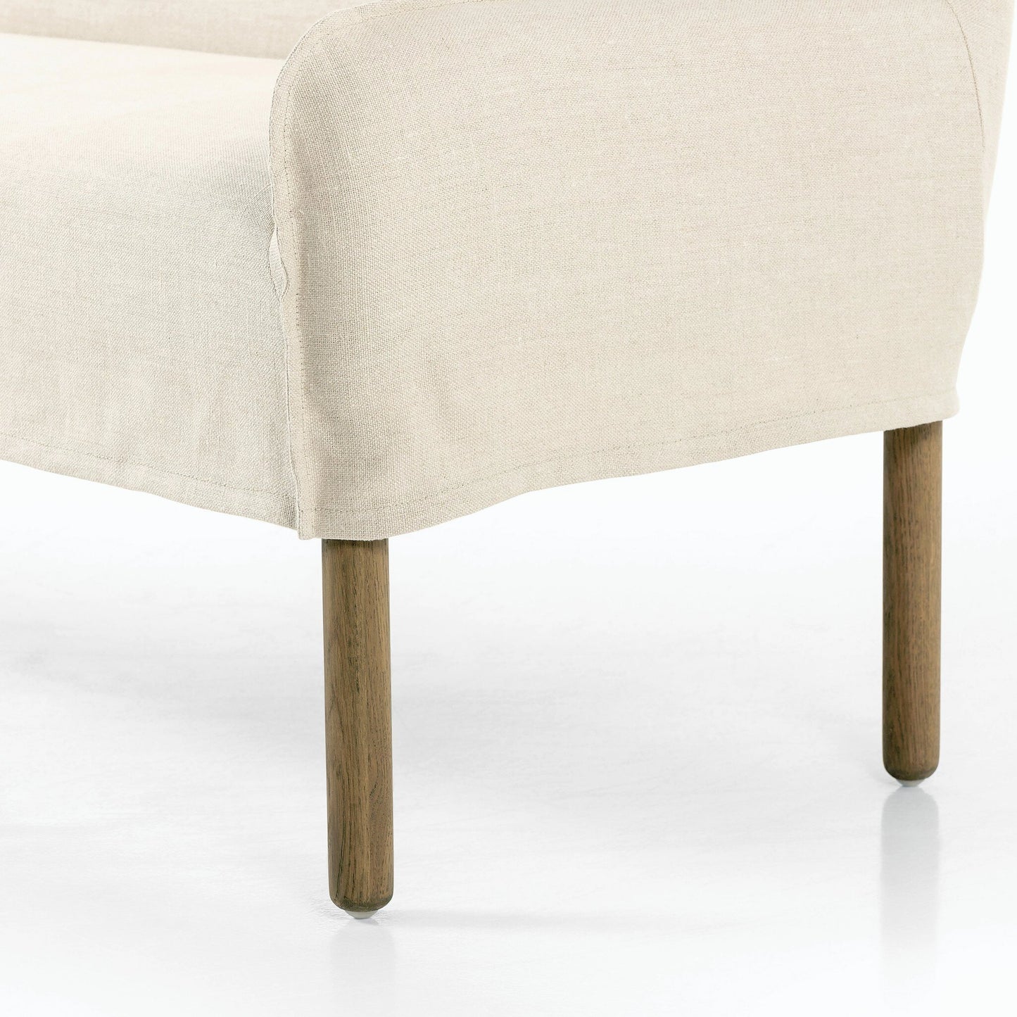 007 SI-2137151,SI-2513352 | Closeup | Addington Slipcover Bench by Four Hands. Made from unique in a modern style.