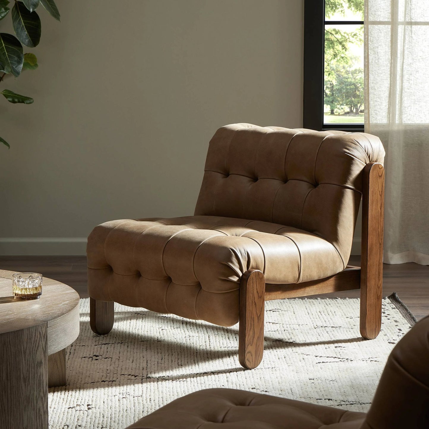 023 SI-2137407 | Lifestyle | Jeremiah Chair by Four Hands in palermo drift and terra brown ash. Made from top grain leather, solid ash, 100% polyester in a modern style.