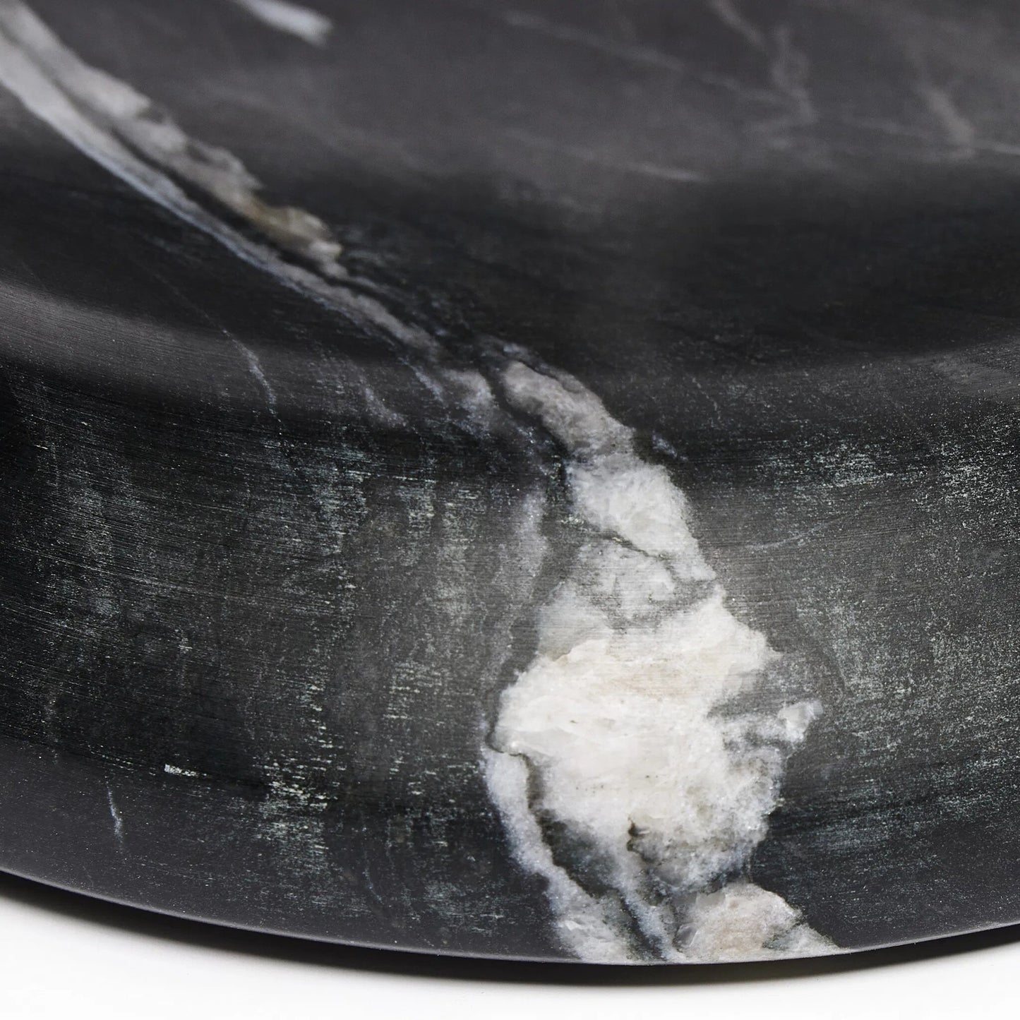 004 SI-2635256 | Closeup | Arman Mortar and Pestle by Four Hands in polished black marble. Made from solid marble in a unique style.