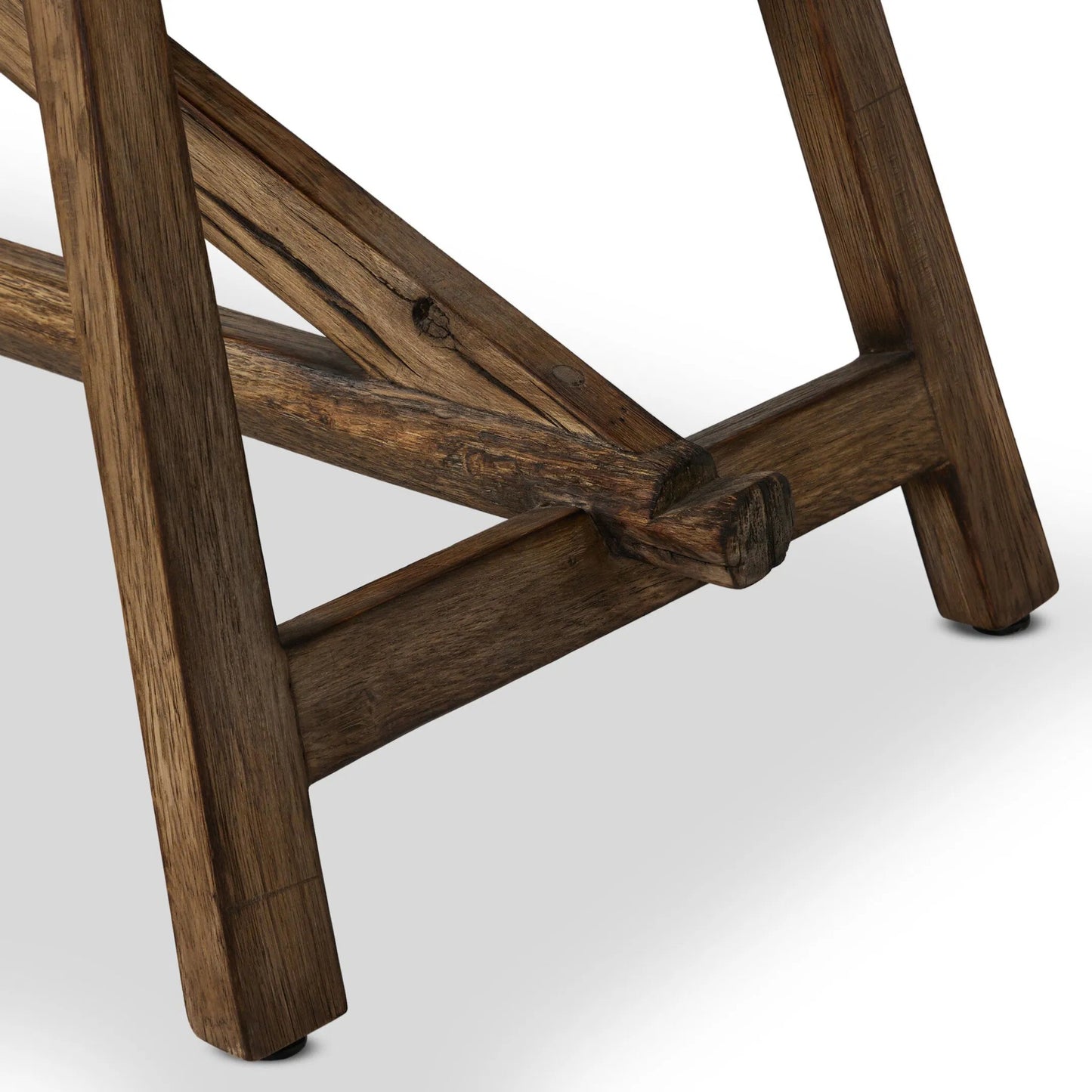 007 SI-2635294 | Closeup | Elio Accent Bench by Four Hands in burnt bleached oak. Made from solid oak in a unique style.