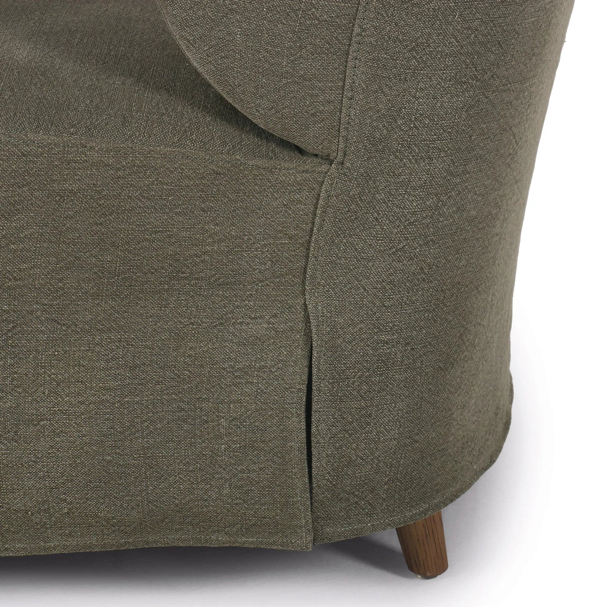 Brently Chair by Four Hands. Made from 100% flax/linen, solid oak in a unique style.