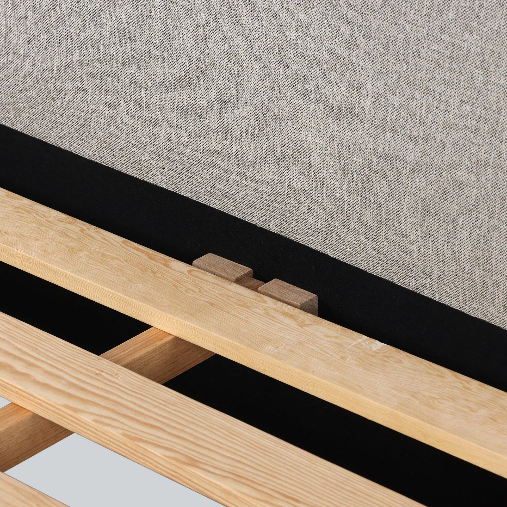 Colt Bed by Four Hands. Made from unique in a transitional style.