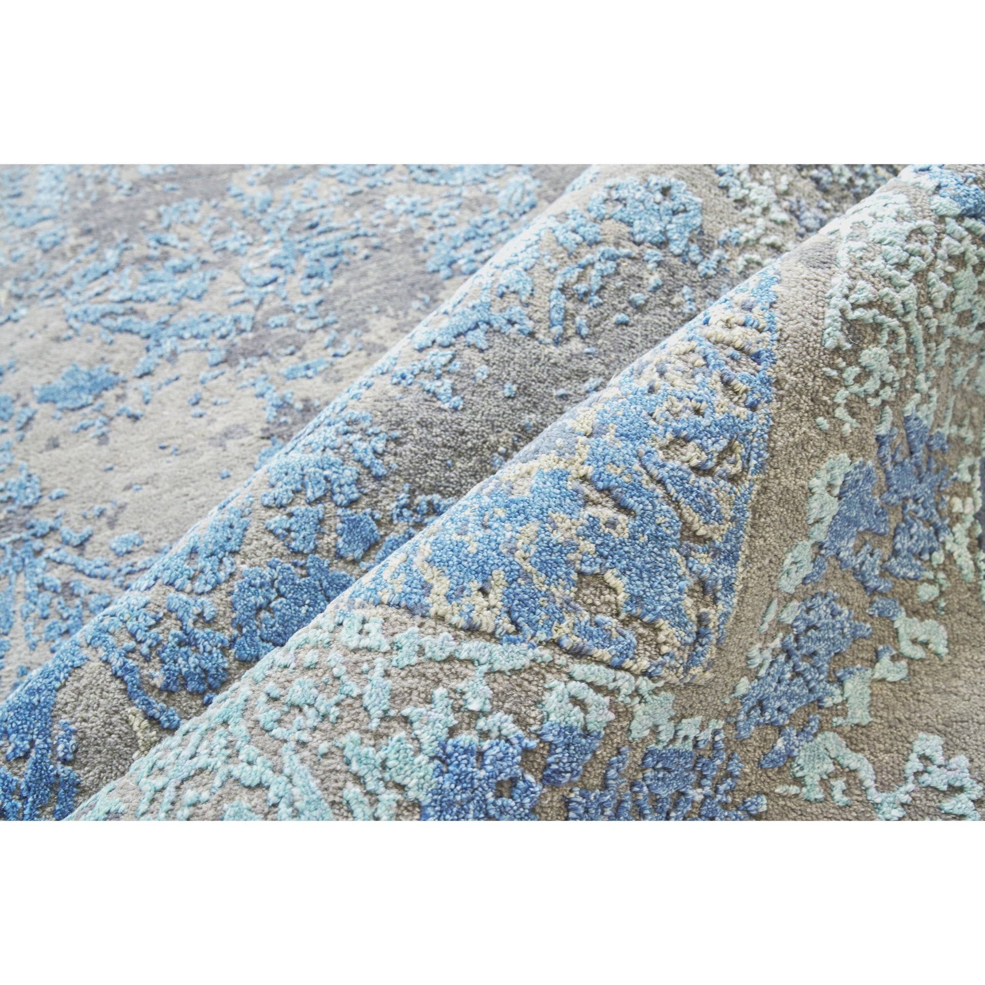 Maison Rug by Exquisite Rugs. Made from wool, bamboo silk in a unique style.