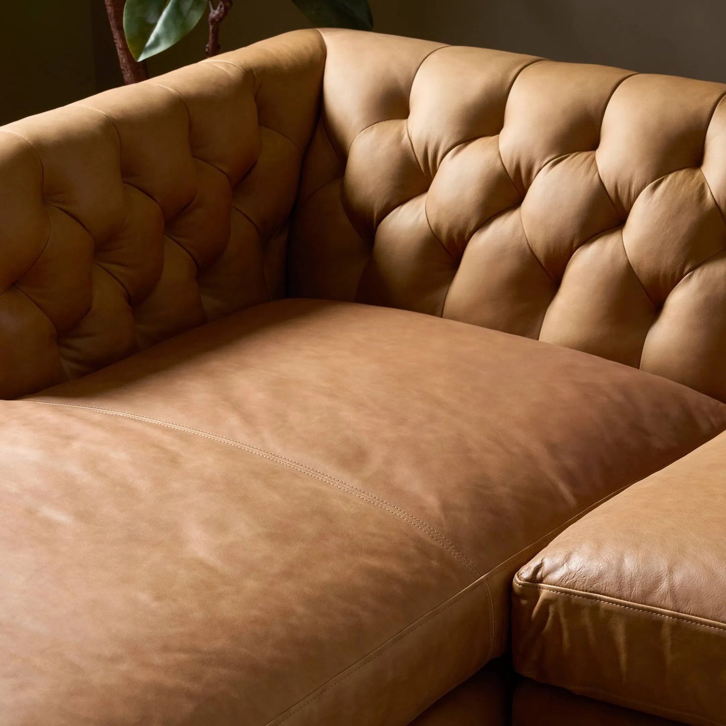 007 SI-2635362 | Closeup | Thurston 2-Piece Sectional by Four Hands in cascara cognac, distressed parawood. Made from top grain leather, solid parawood in a unique style.