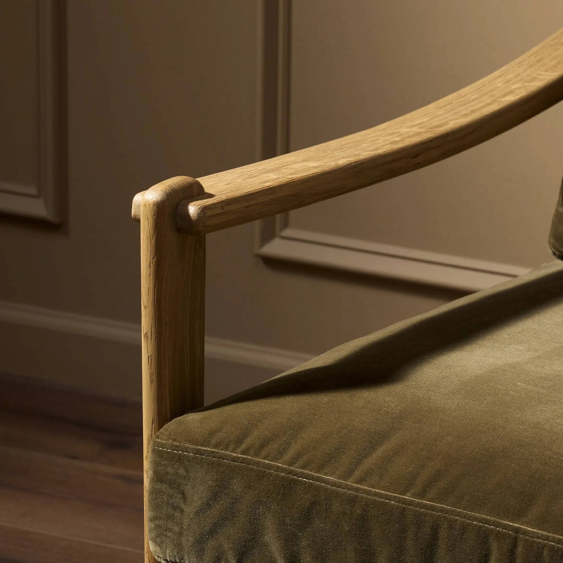 Barwin Chair by Four Hands. Made from 76.8% cotton, 23.2% polyester, solid oak, rush in a rustic style.